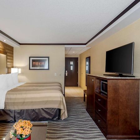 Best Western Plus Edmonton Airport Hotel Leduc Exterior foto